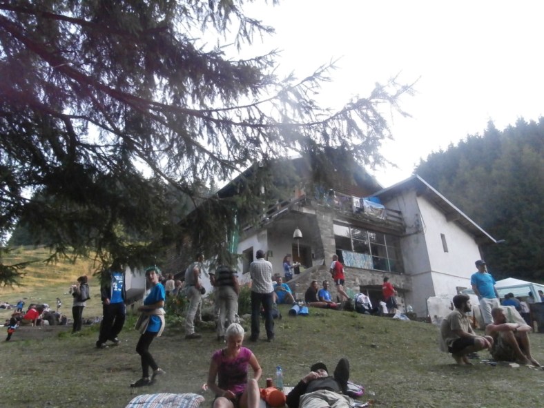 OLYMPUS DIGITAL CAMERA