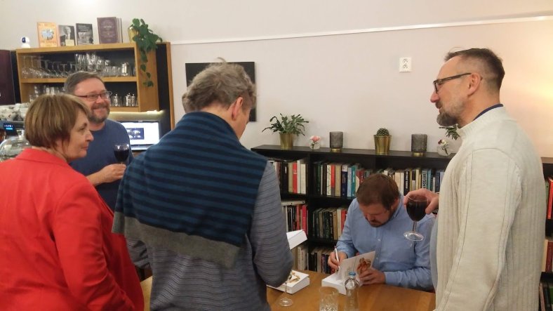 якуб ня 10 ноември 21 г премиера